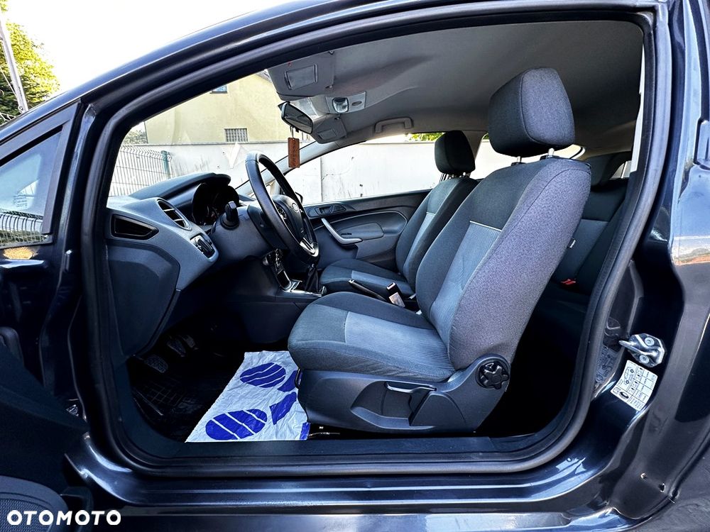 Ford Fiesta 1.6 TDCi DPF Gold X - 23