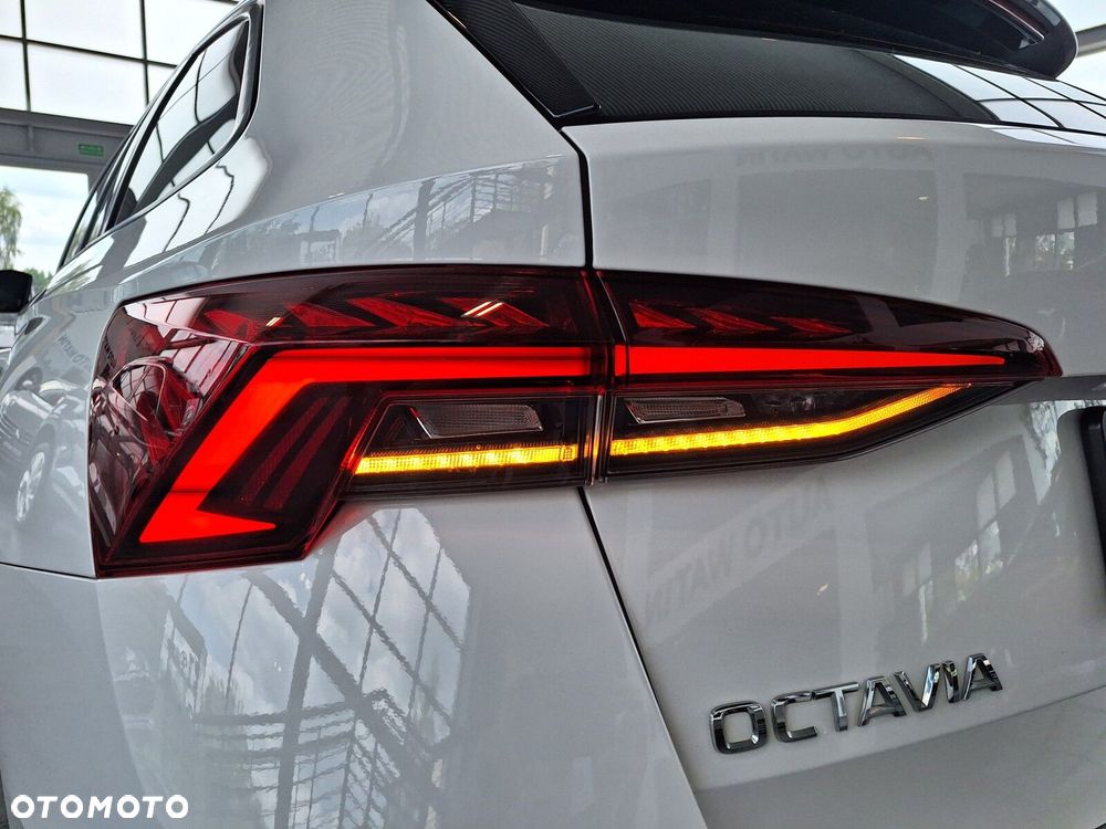 Skoda Octavia 1.5 TSI e-Tec Ambition DSG - 12