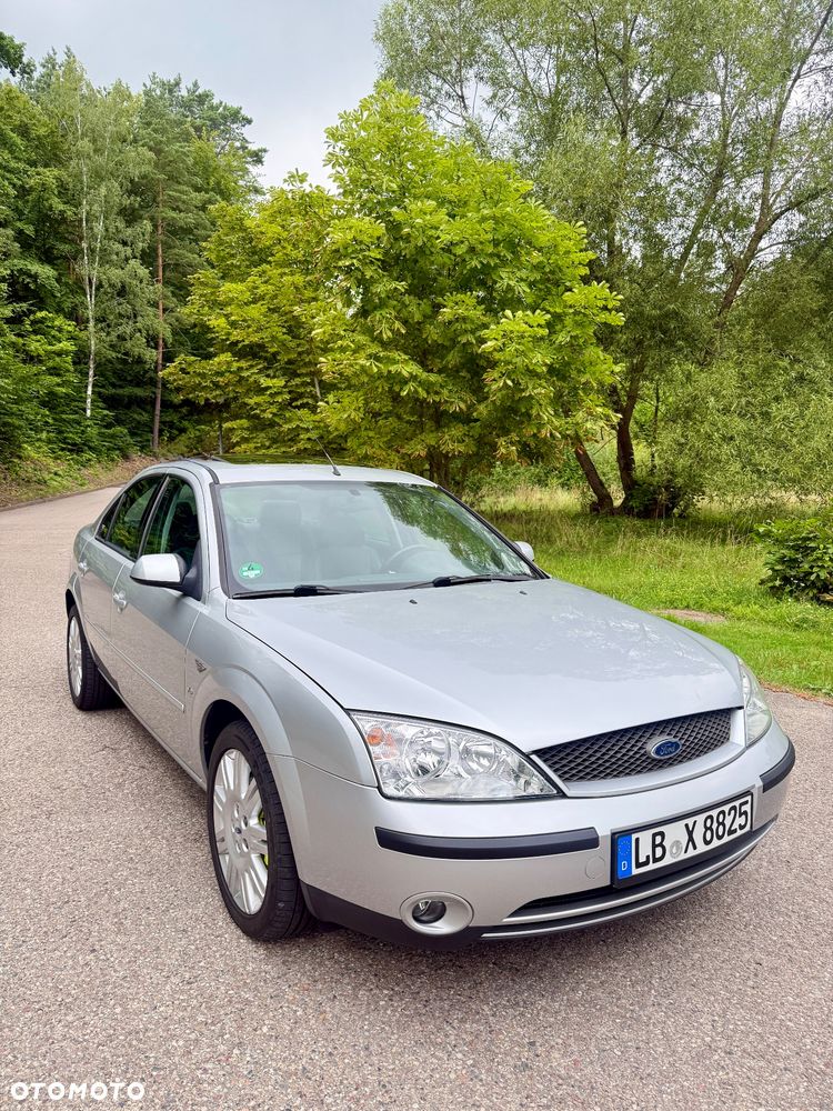 Ford Mondeo 2.5 V6 Ghia X - 4