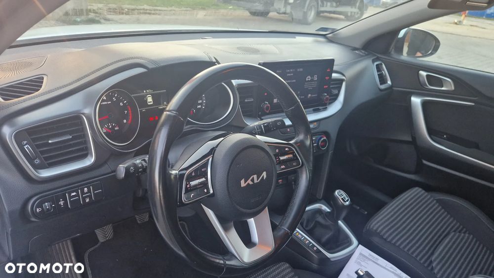 Kia Ceed 1.5 T-GDI M - 7