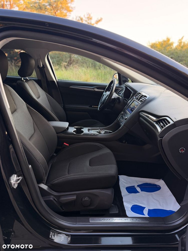 Ford Mondeo - 17