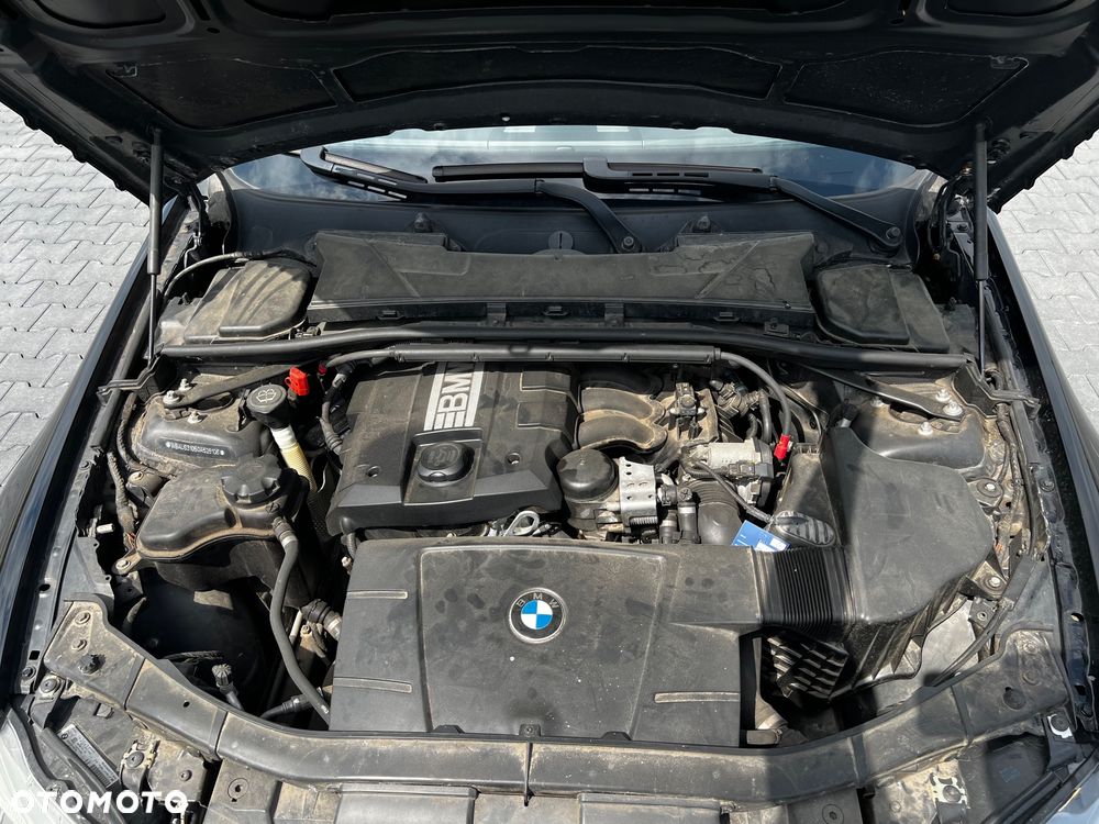BMW Seria 3 318i - 17