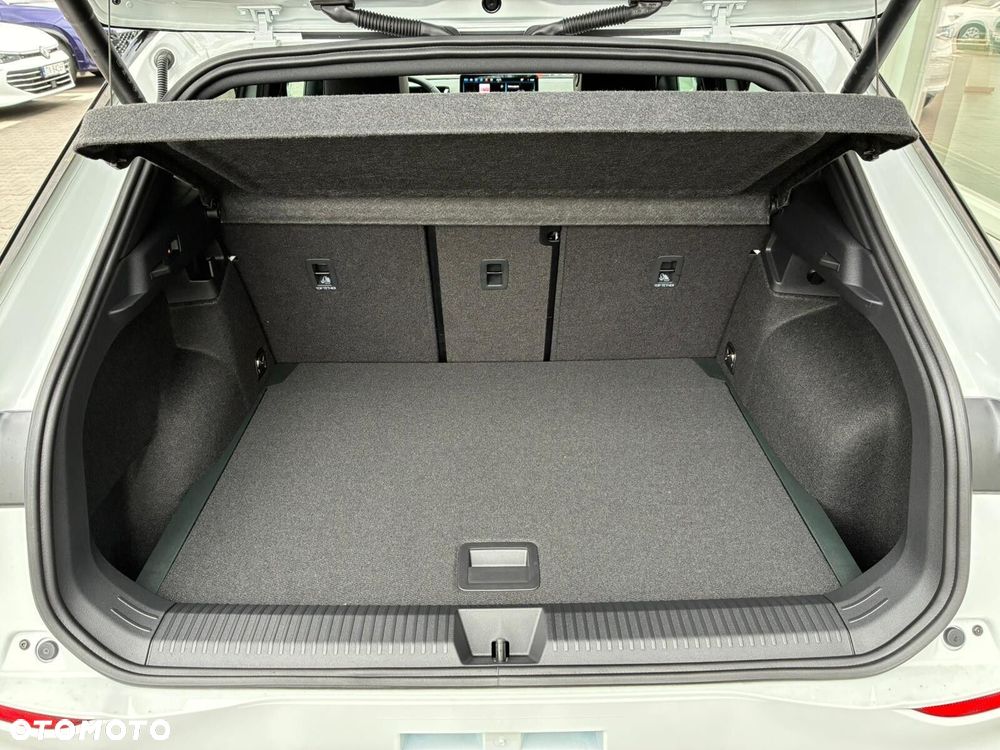 Volkswagen T-Roc - 29