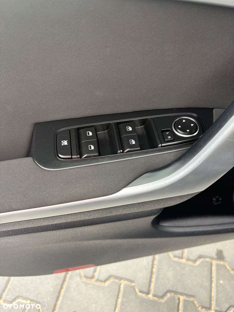 Kia Ceed 1.6 CRDi mHEV L Business Line DCT - 11