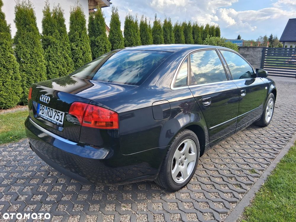 Audi A4 Limousine - 2