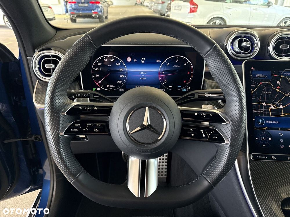 Mercedes-Benz GLC - 12