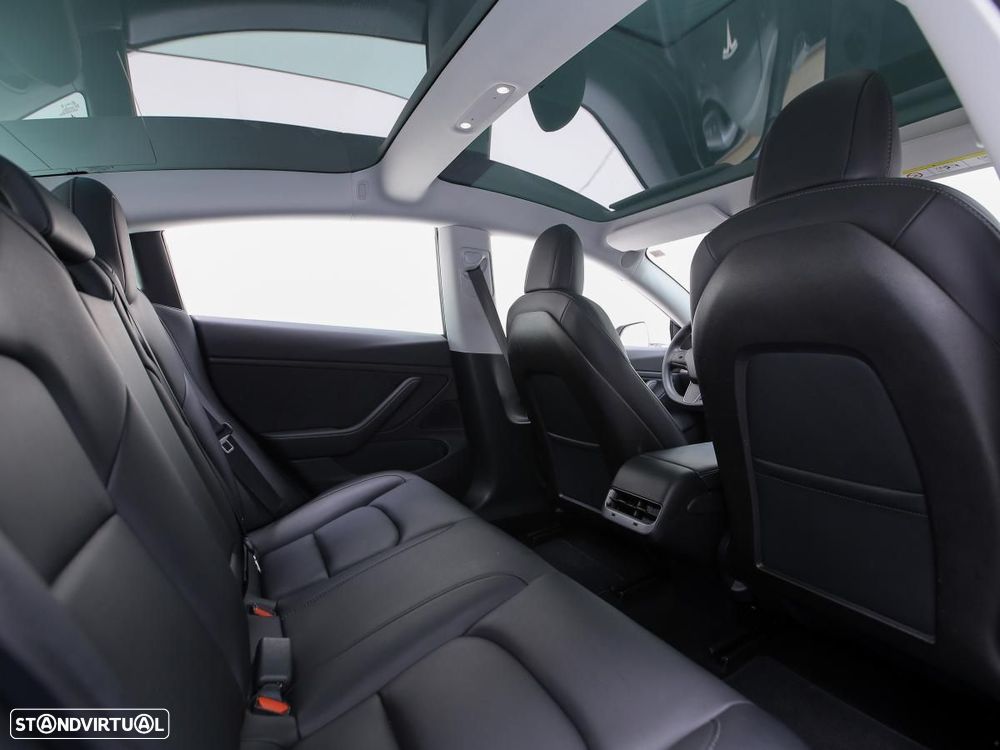 Tesla Model 3 - 13