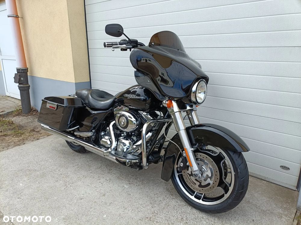Harley-Davidson Touring Street Glide - 2
