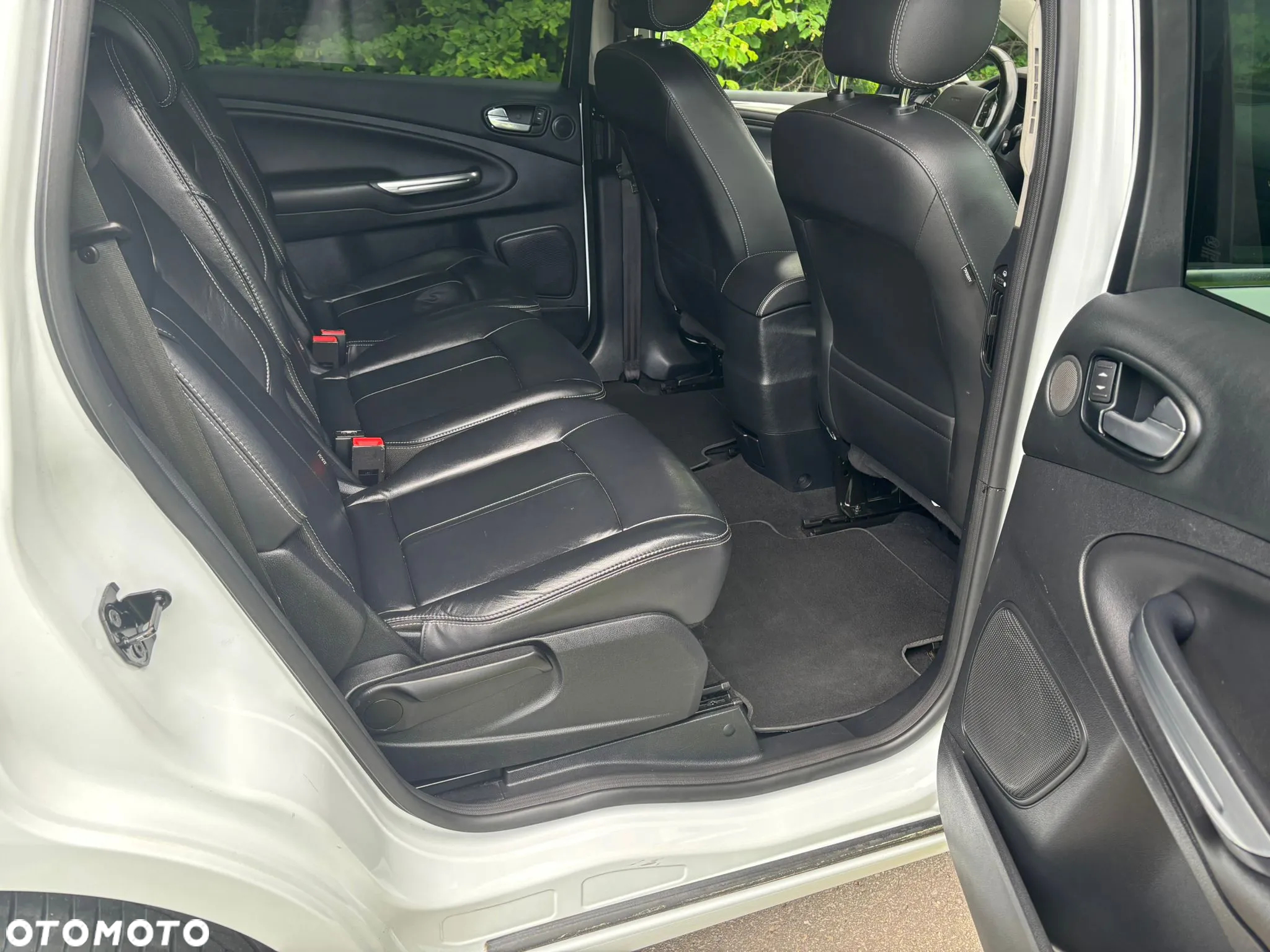 Ford S-Max 2.0 TDCi DPF Titanium - 19