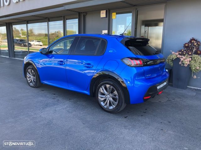 Peugeot e-208 Allure - 7