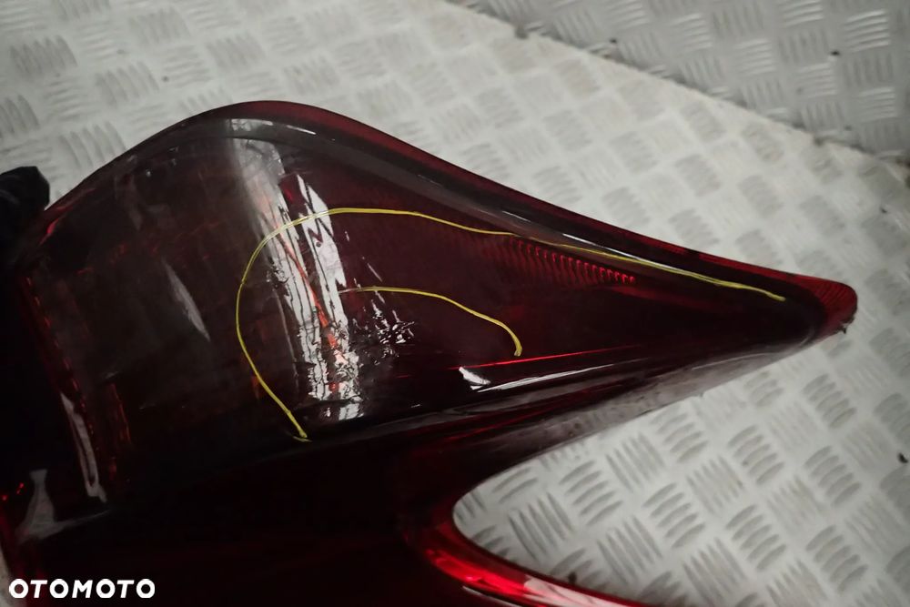 LAMPA LEWY TYŁ NISSAN JUKE PĘKNIĘTA - 4