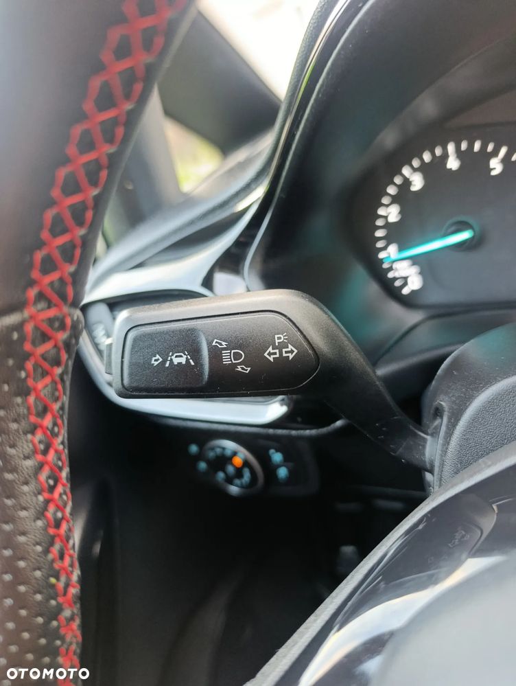 Ford Fiesta - 22