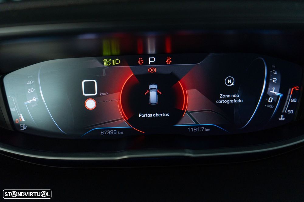 Peugeot 3008 1.2 PureTech Allure EAT8 - 4