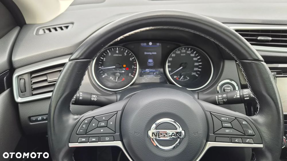 Nissan Qashqai 1.3 DIG-T N-WAY - 13