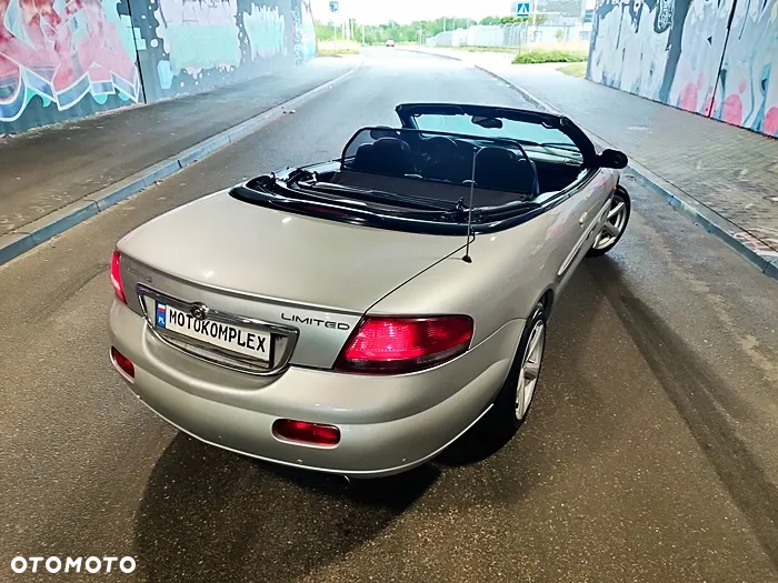 Chrysler Sebring 2.7 LX - 12
