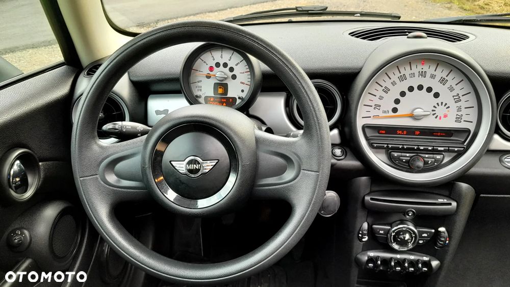 MINI ONE - 10