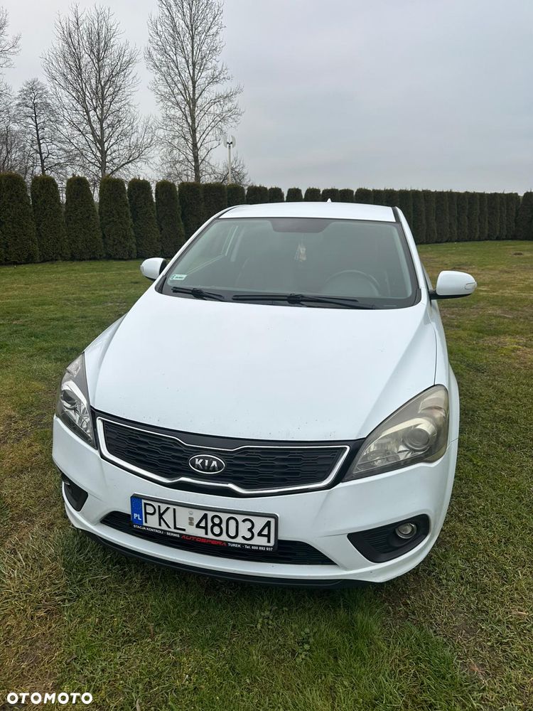 Kia Ceed 1.6 Crdi L Euro2012 - 1