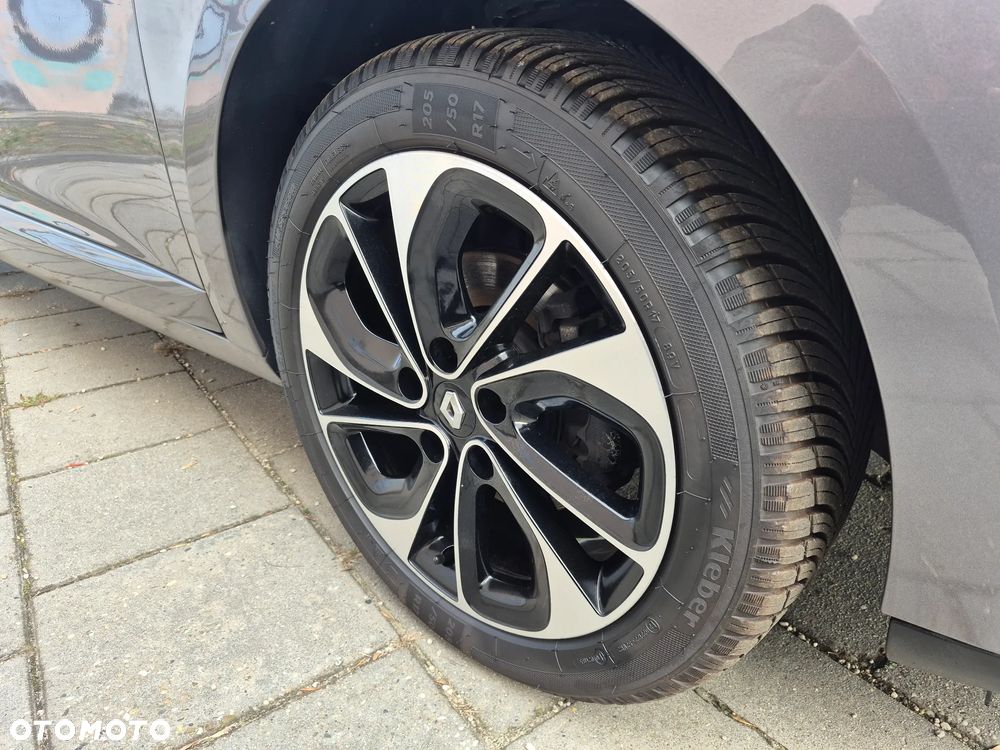 Renault Megane Grandtour ENERGY TCe 130 Start & Stop Bose Edition - 33