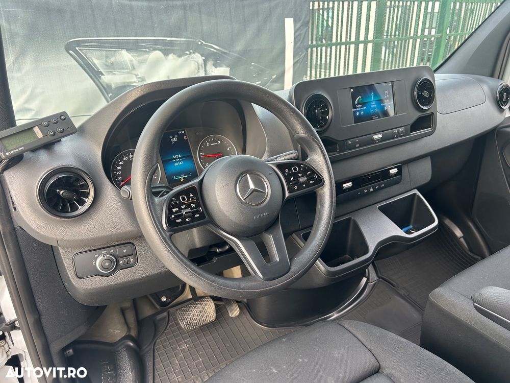 Mercedes-Benz Sprinter FRIGORIFIC AUTOMAT 2 COMPARTIMENTE - 27