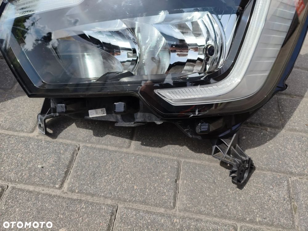 Lampy przednie Renault Master - 5