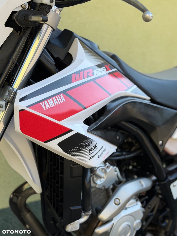 Yamaha WR - 28