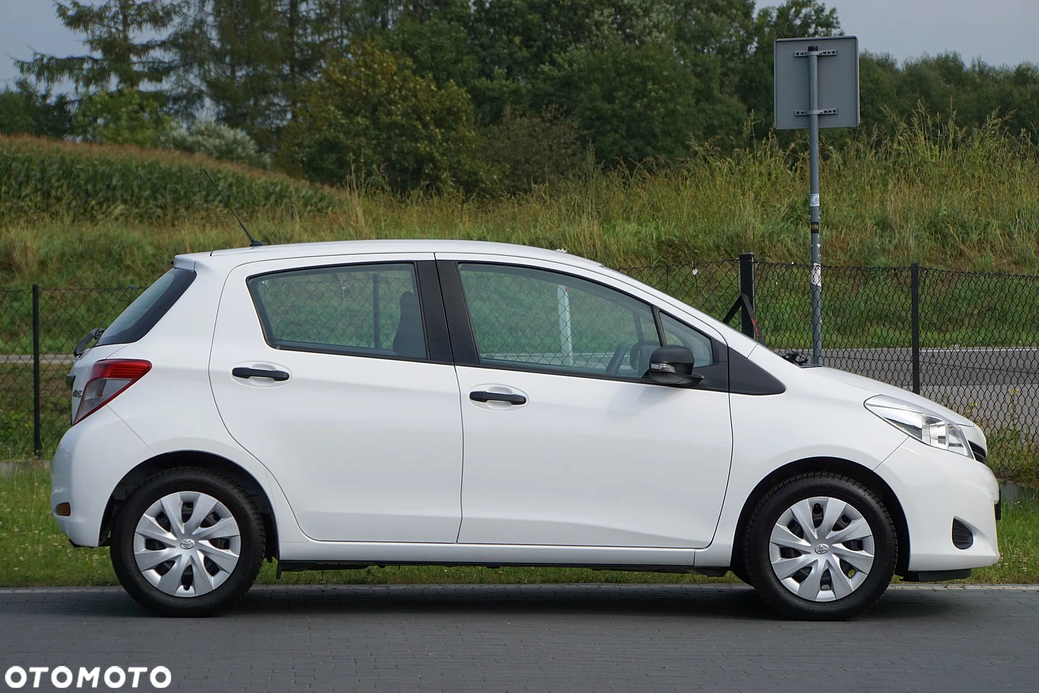 Toyota Yaris 1.0 VVT-i Cool - 8