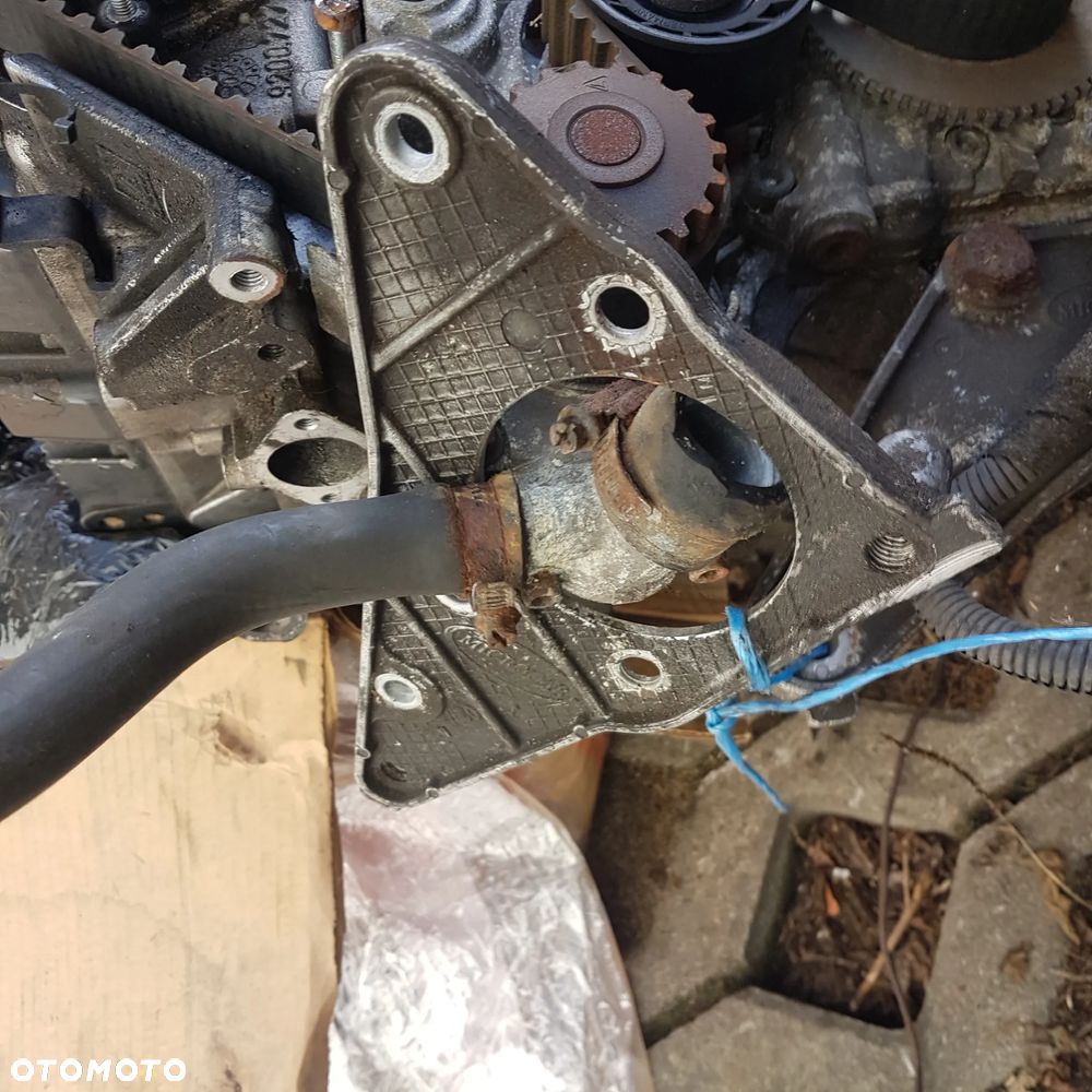 silnik motor wał głowica blok tłoki foks lombardini lgw 523 mpi AIXAM 500-5  Aixam A.751  Aixam Crossline L  Aixam Roadline  Aixam Scouty Gt  Aixam Minivan 500-5  Belier Divane  Belier Docker  belier Opale  Belier Vx  Chatenet Barooder  Chatenet Ch26  Chatenet Speedino  Microcar MC 1 / 2  Microcar M Go 1 / 2  Microcar M-GO 3 / 4  Microcar M8  Ligier XTOO  Ligier IXO - 10