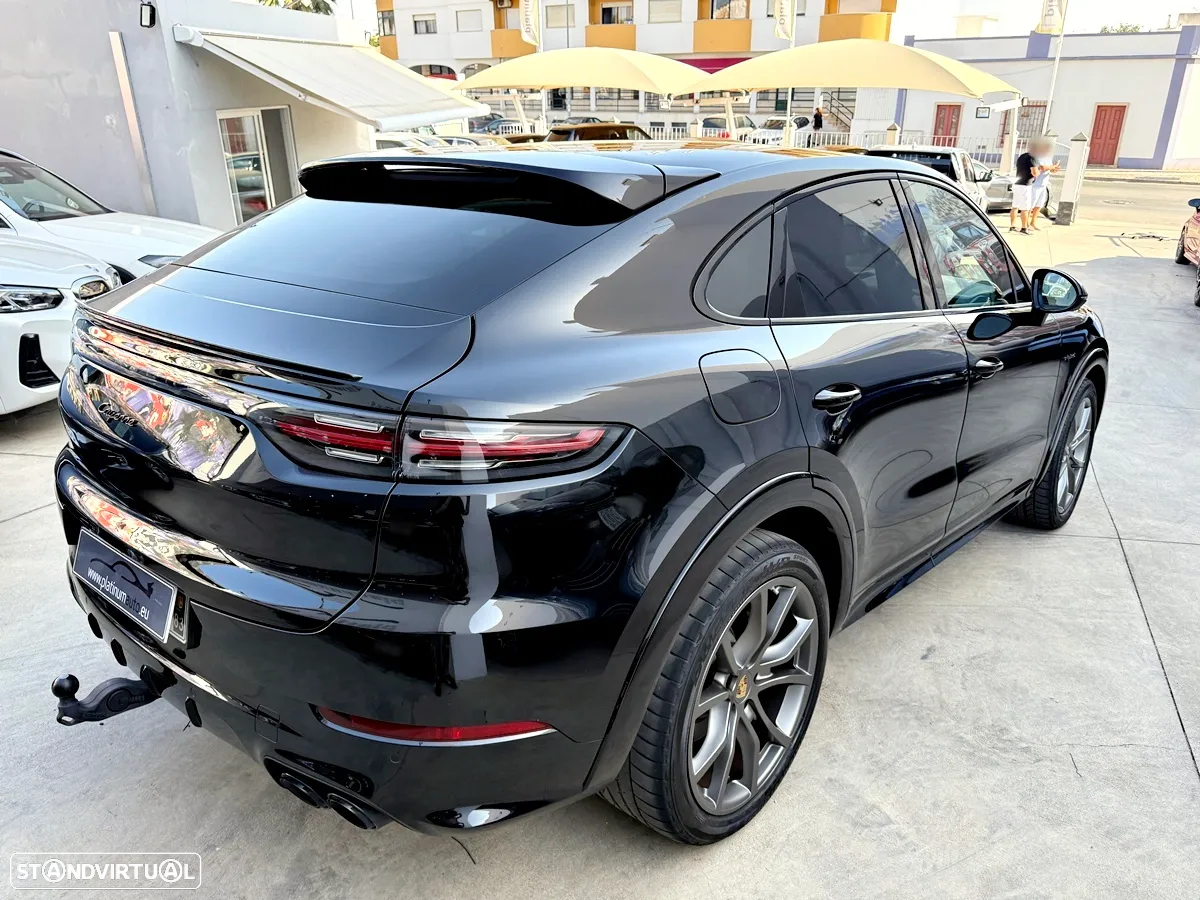 Porsche Cayenne Coupé E-Hybrid - 3
