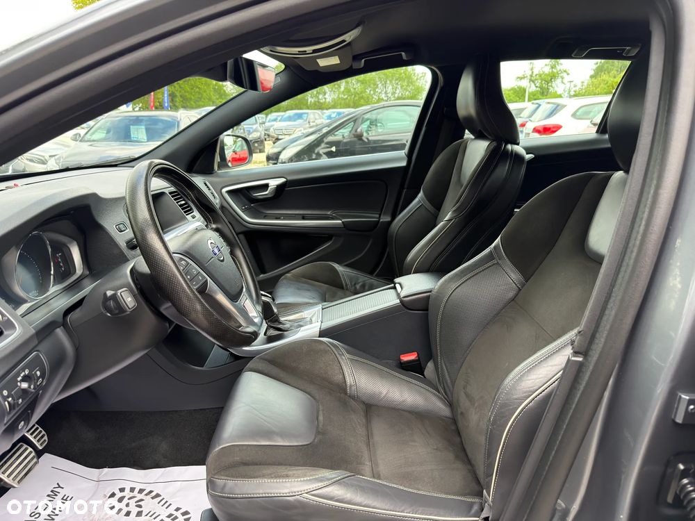 Volvo V60 D3 Drive-E R-Design Momentum - 23