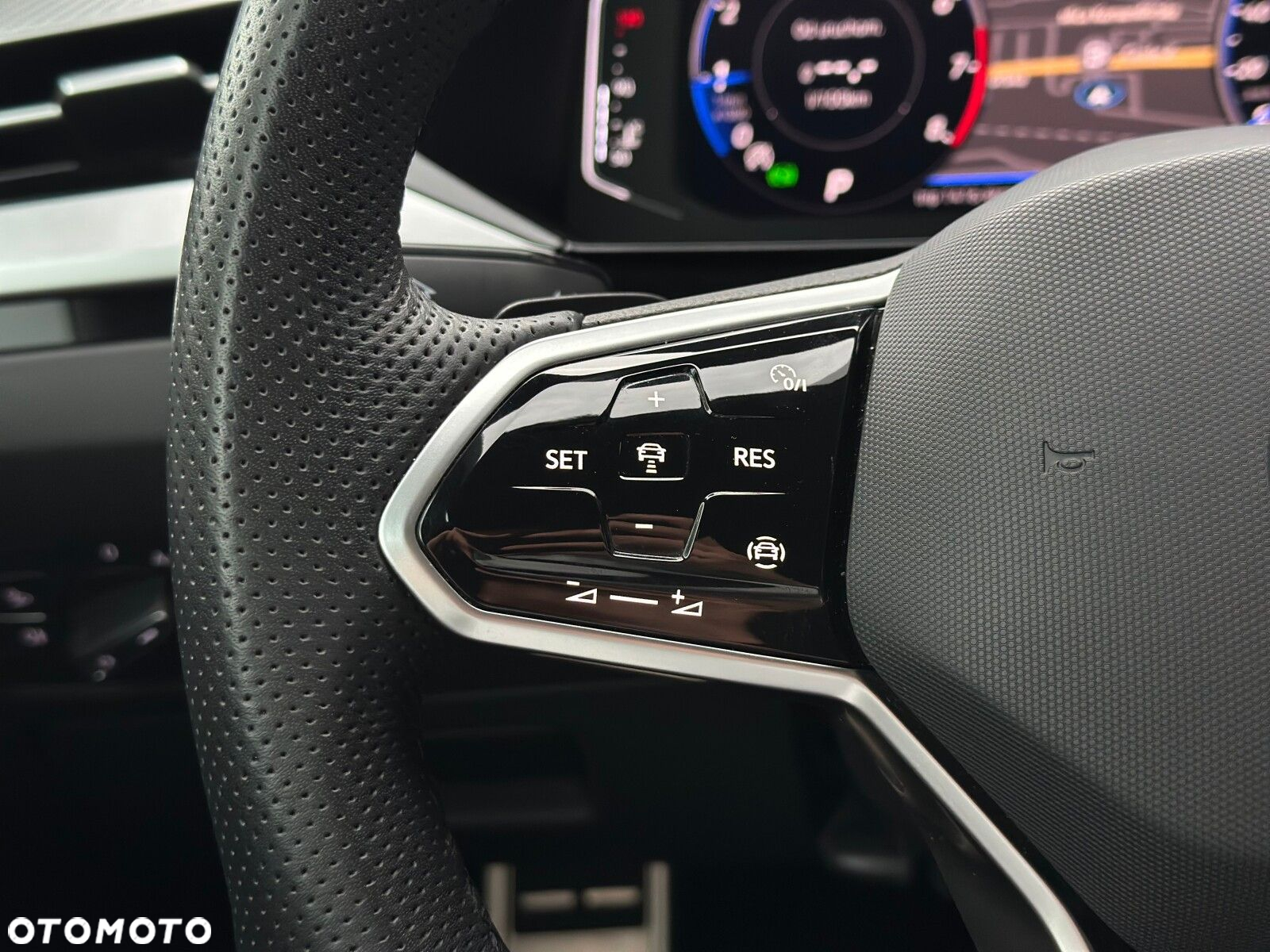 Volkswagen Arteon 2.0 TSI R-Line DSG - 22