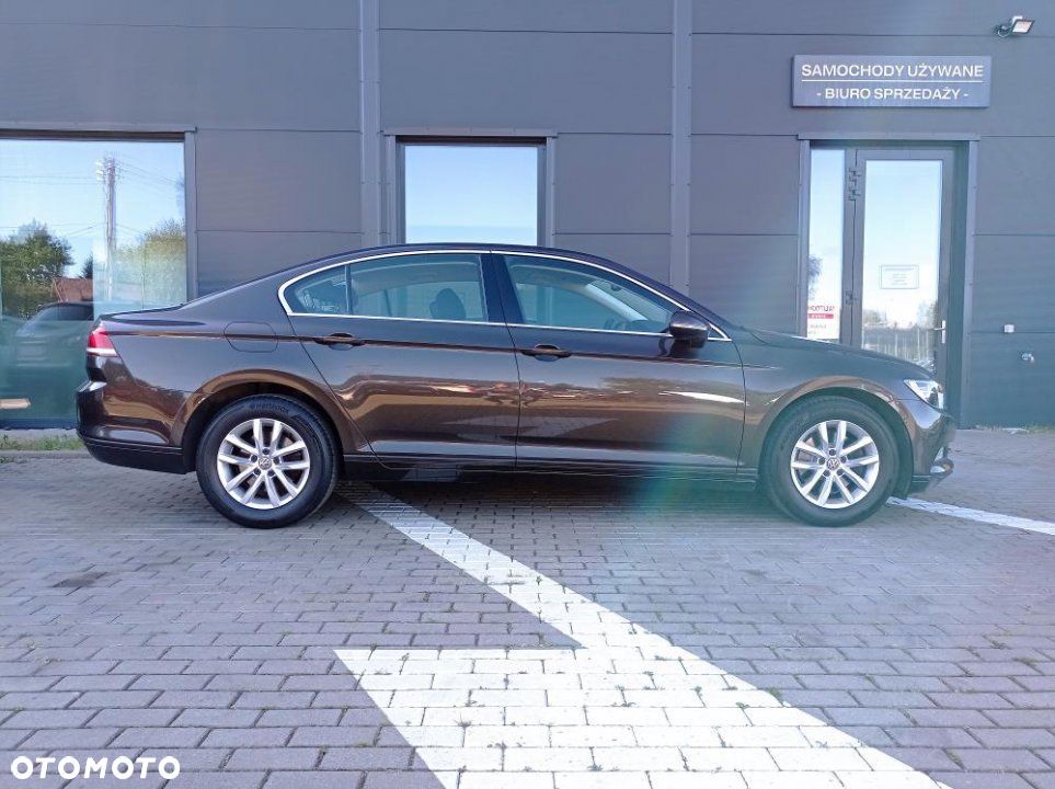 Volkswagen Passat - 5