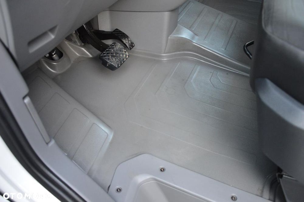 Volkswagen Crafter - 22