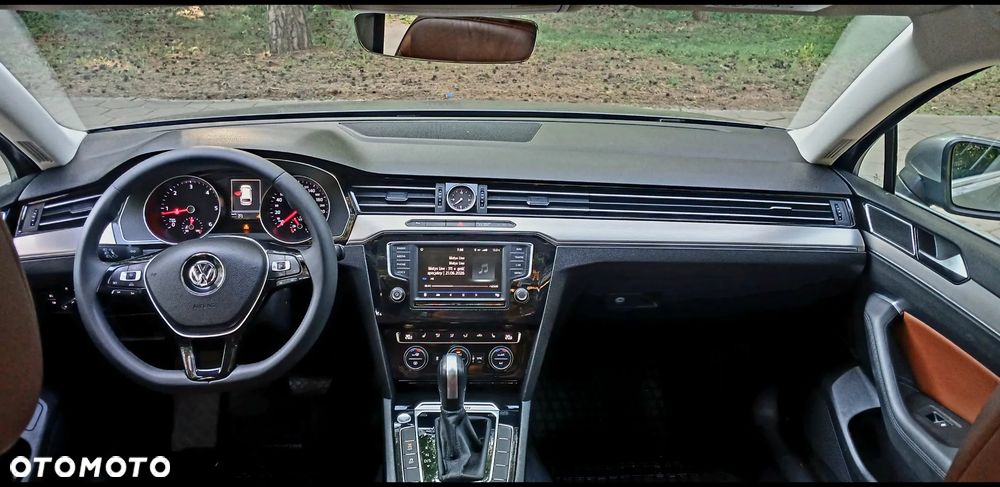 Volkswagen Passat - 14