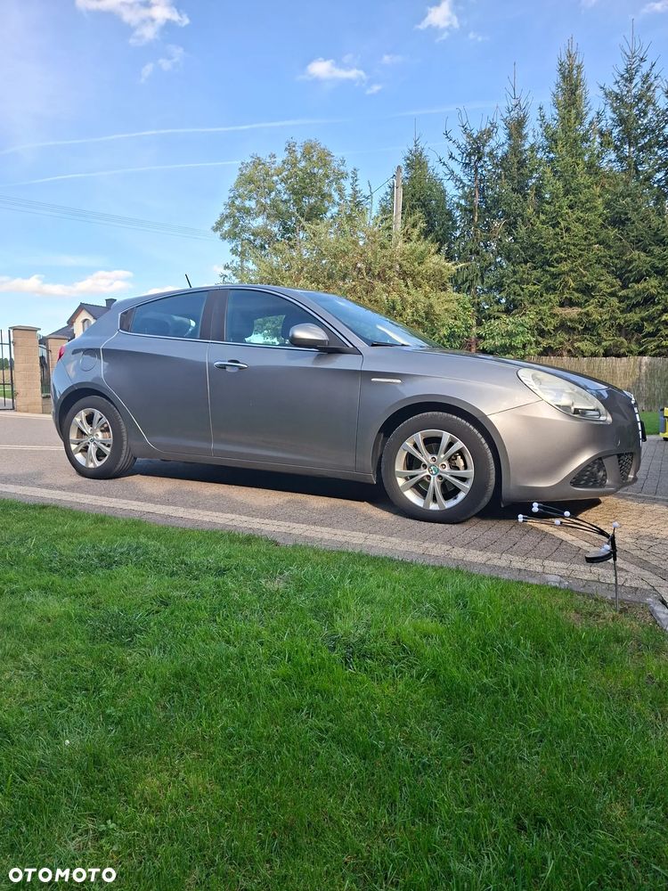 Alfa Romeo Giulietta 2012 photo 3