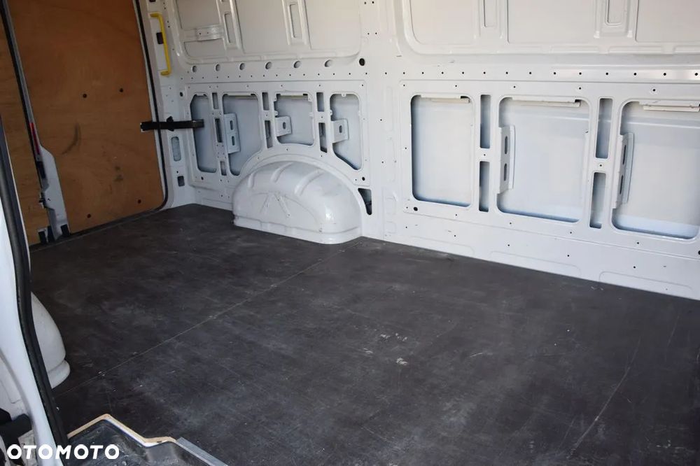 Volkswagen CRAFTER ​*L3H3​*2.0TDI​*140 KM​*KLIMA​*NAVI​*TEMPOMAT​*ANDROID AUTO​*1 - 5