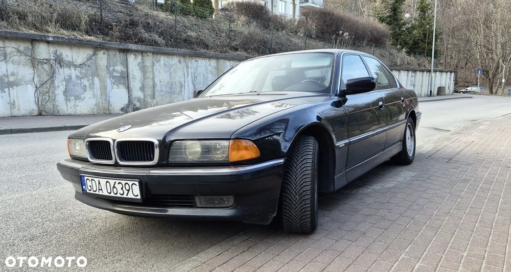 BMW Seria 7 - 16