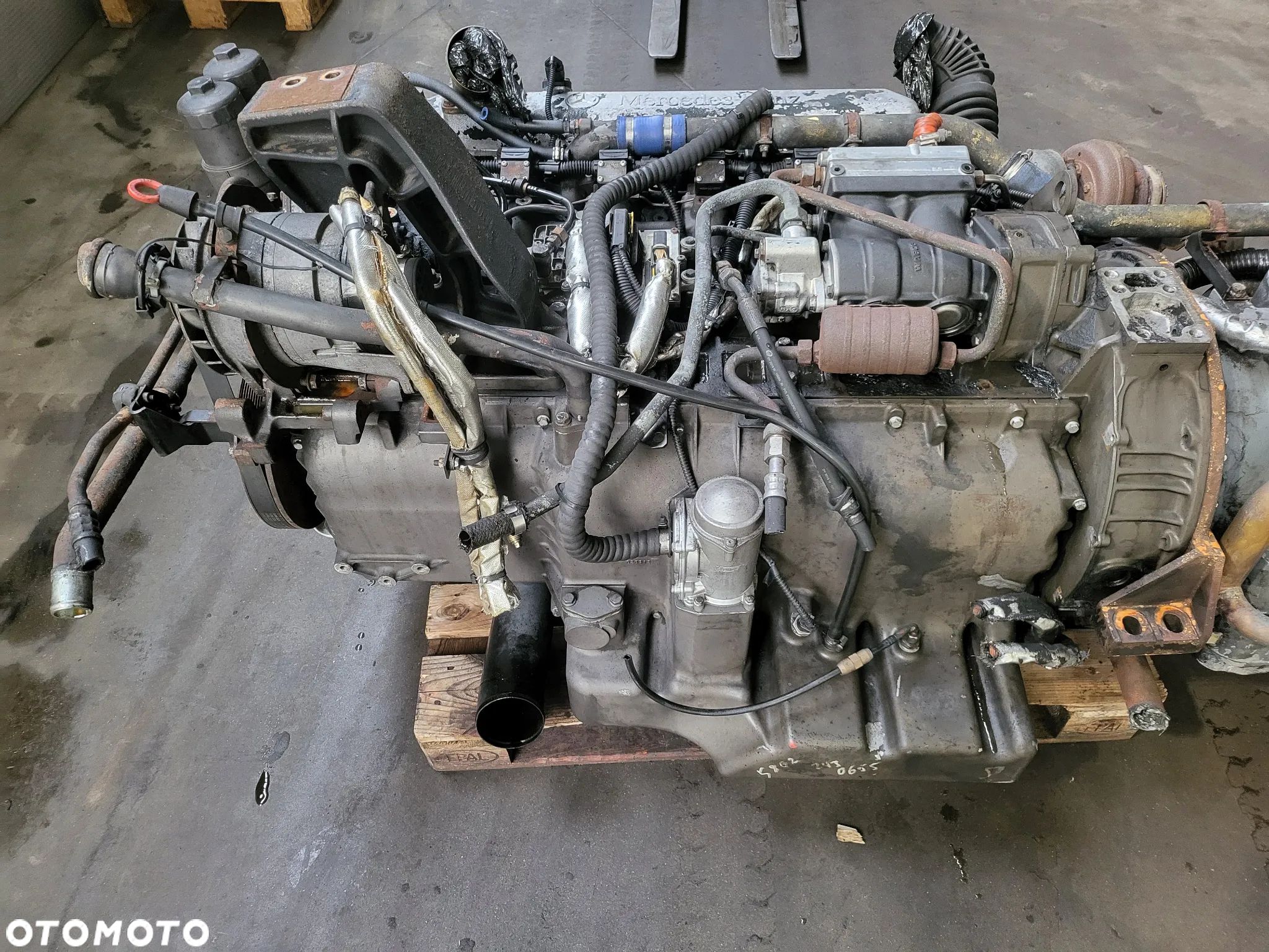 Silnik leżący OM457hLA III autobus Mercedes - 1