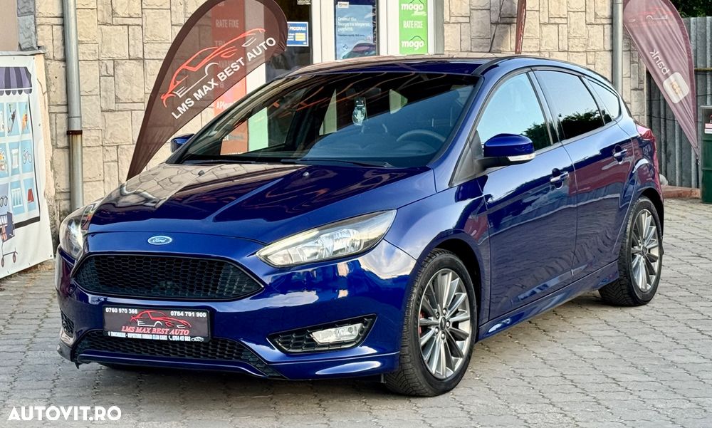 Ford Focus 1.5 EcoBlue Start-Stopp-System ST-LINE DESIGN - 13