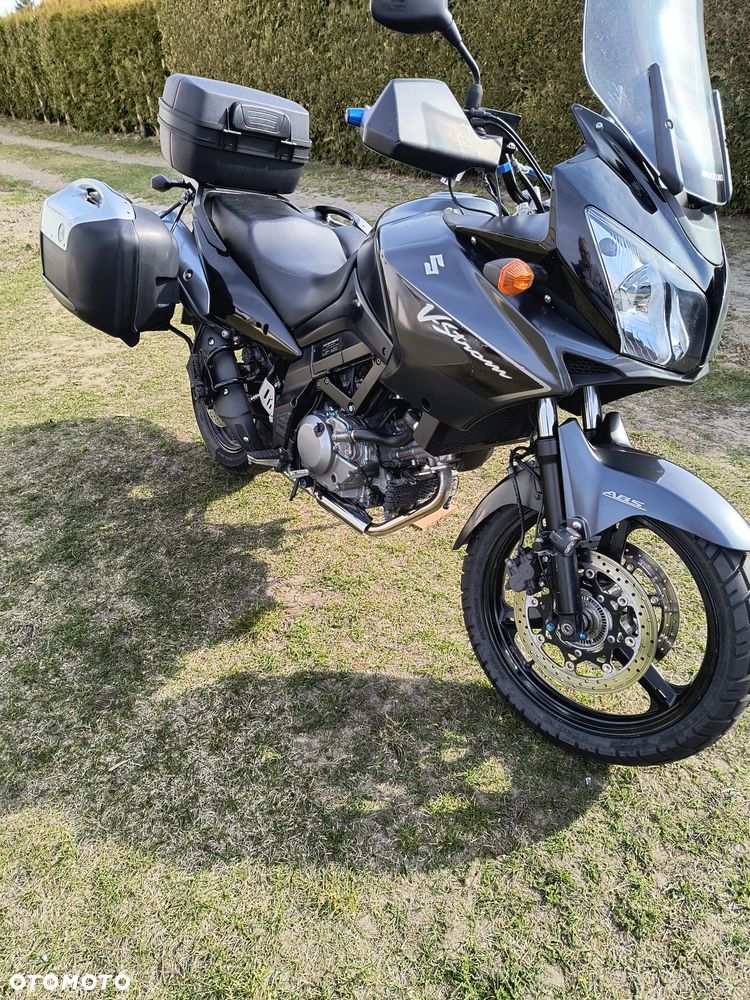 Suzuki V-STROM - 1
