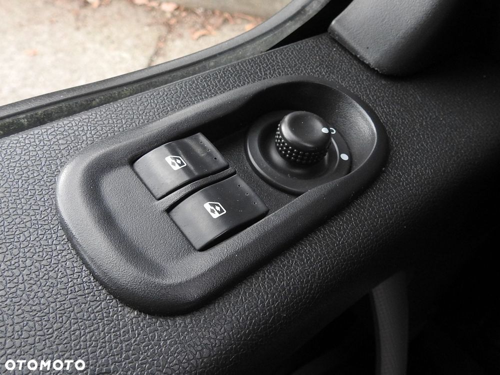 Renault MASTER PLANDEKA 8 PALET WEBASTO TEMPOMAT NAWIGACJA KLIMATYZACJA PNEUMATYKA  170KM - 27