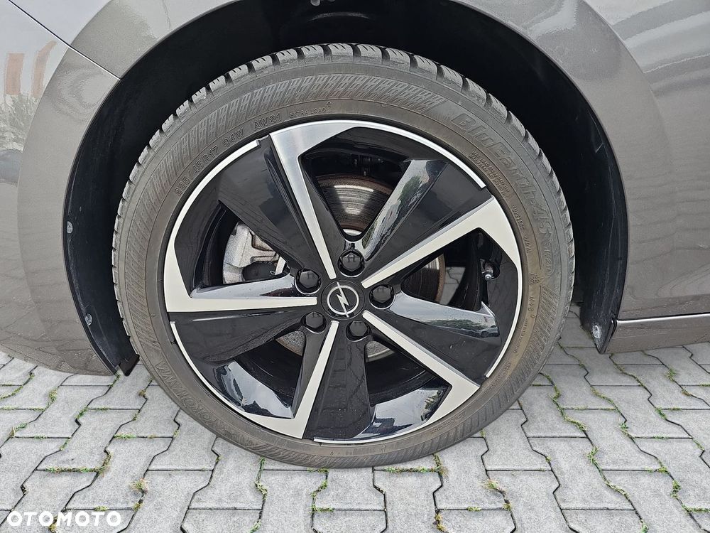 Opel Astra 1.2 T GS S&S - 9