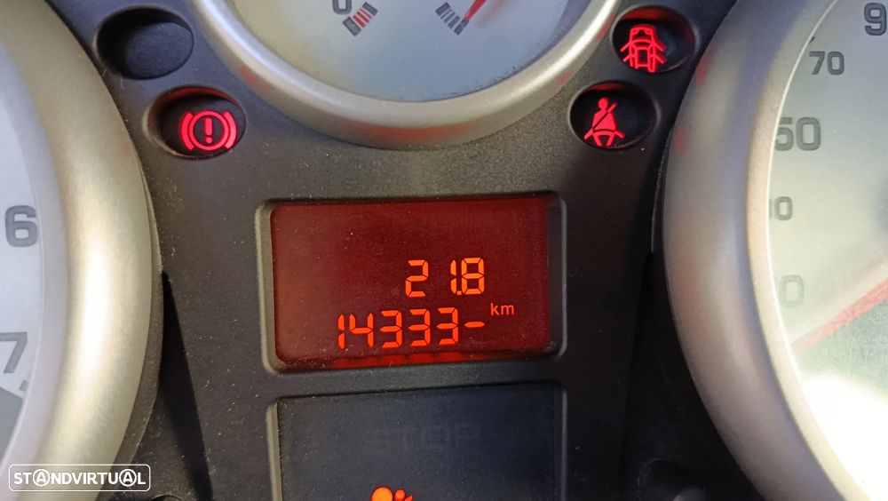 Peugeot 207 1.4 16V Open - 11