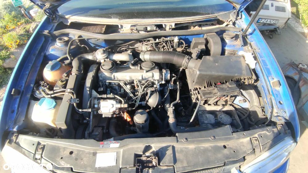 Volkswagen Golf 4 2002 1.9 TDI 110 KM ALH LW5Z - 5