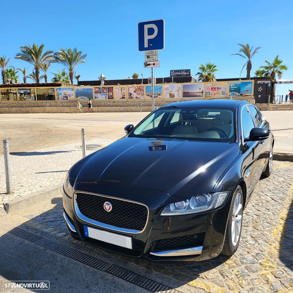 Jaguar XF 2.0 D Portfolio Aut. - 1