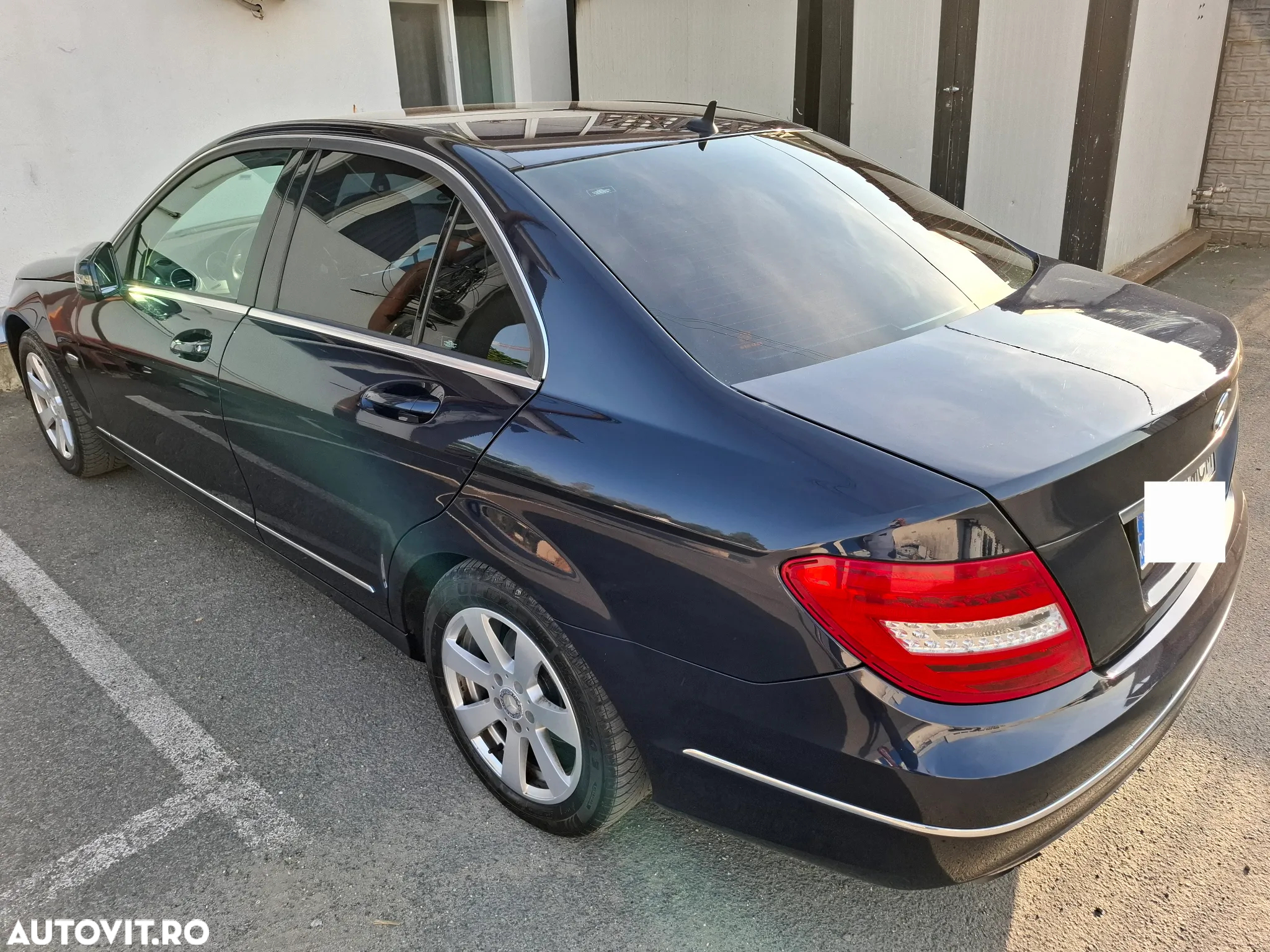 Mercedes-Benz C 180 T CGI BlueEFFICIENCY Avantgarde - 6