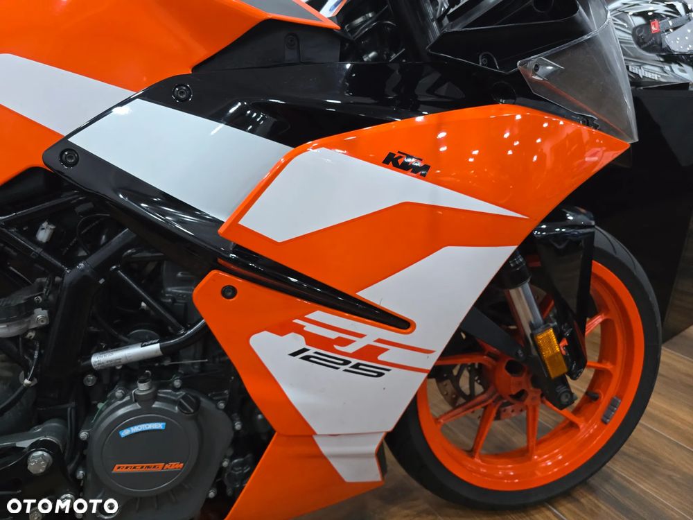KTM RC 125 - 9