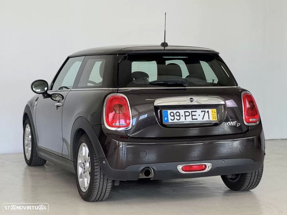 MINI 3 Portas One D - 4