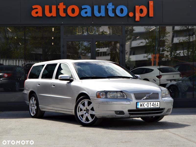 Volvo V70 D5 AWD DPF Momentum - 1
