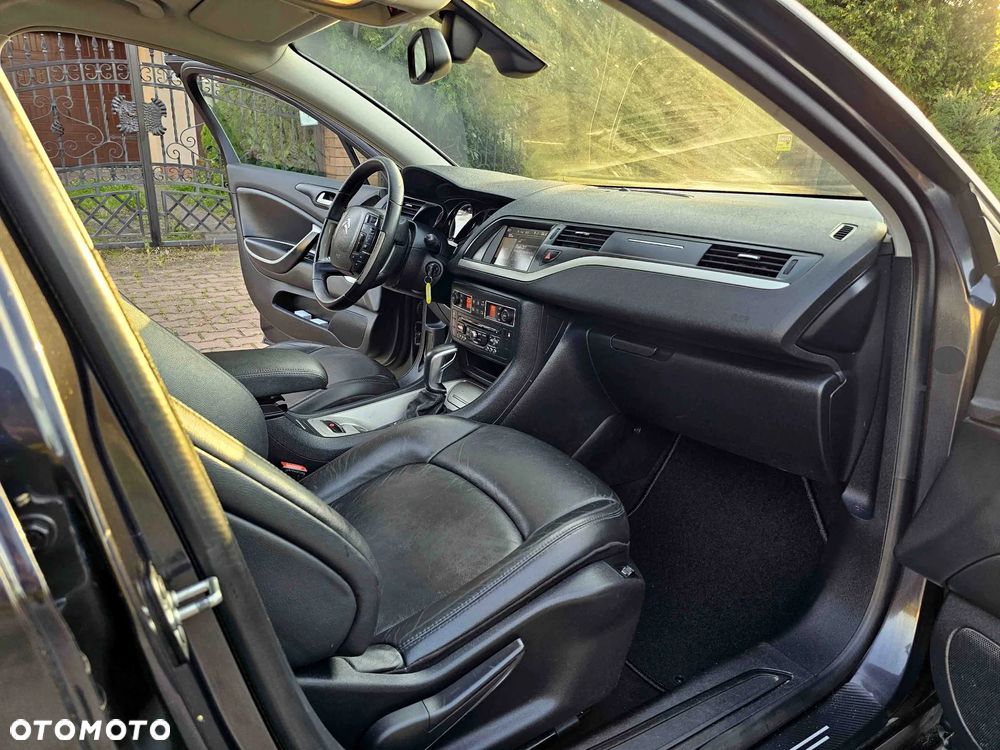 Citroën C5 Tourer HDi 165 FAP Exclusive - 21