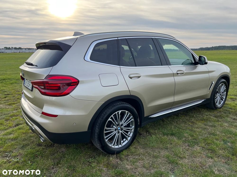 BMW X3 xDrive20d Luxury Line - 3